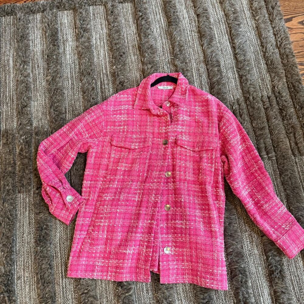 Pink tweed jacket with button-up front and long sleeves